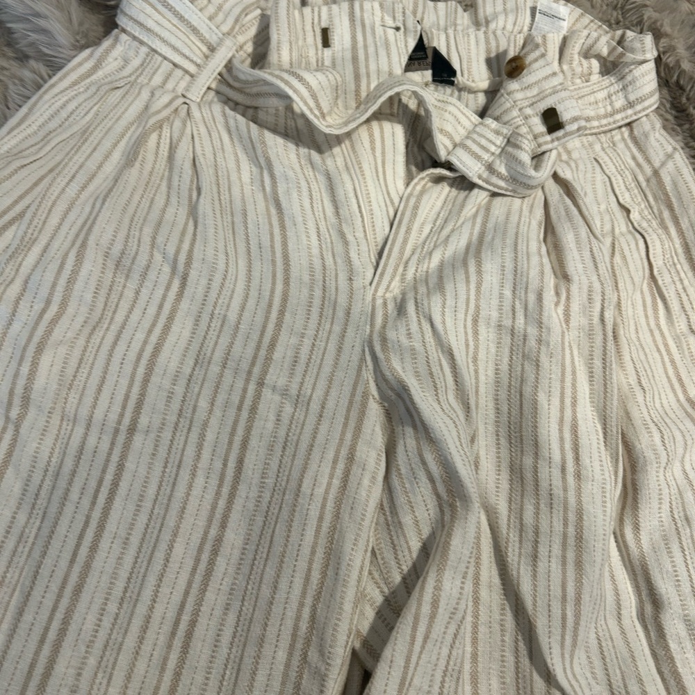 Banana Republic belted linen pants